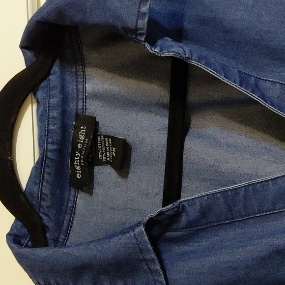 Eighty-Eight 2X Denim Zip-Front Shirt Dress with a Drawstring Waist and Pockets - Picture 3 of 11